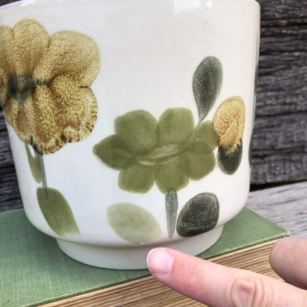 Crown Lynn Ironstone Boho Planter with floral motif Ceramic golden yellow green - Picture 12 of 16